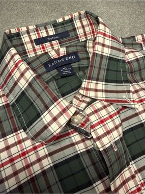 Lands' End Men's Red, Green & White Plaid Button-Down Shirt - Size M